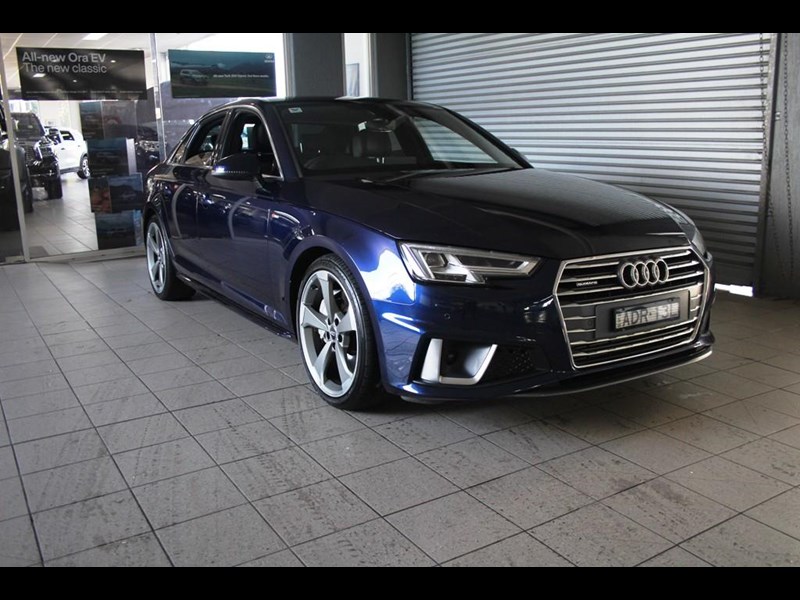 audi a4 987466 001