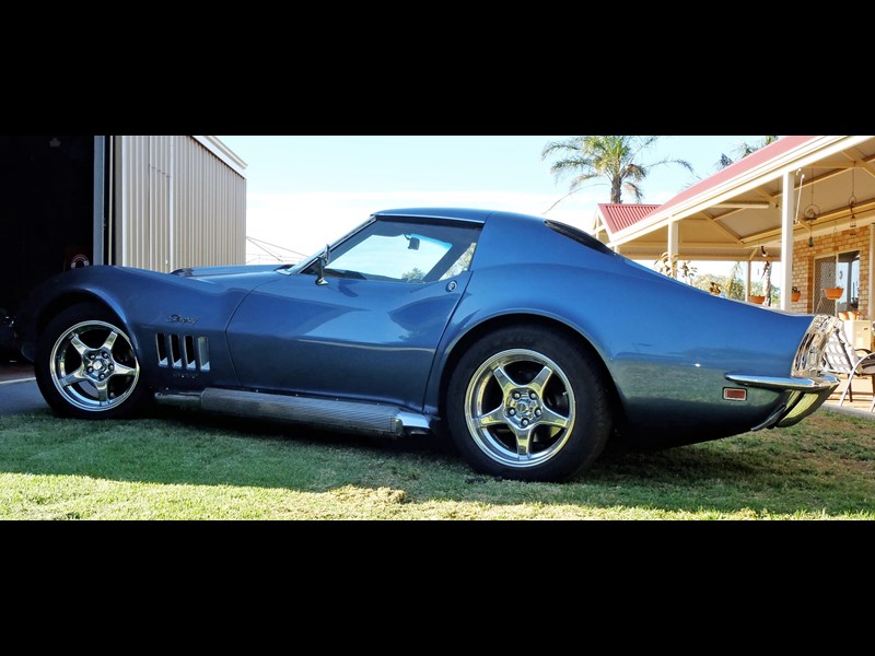 chevrolet corvette 988374 007