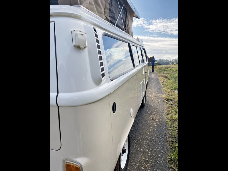 volkswagen kombi 989329 003