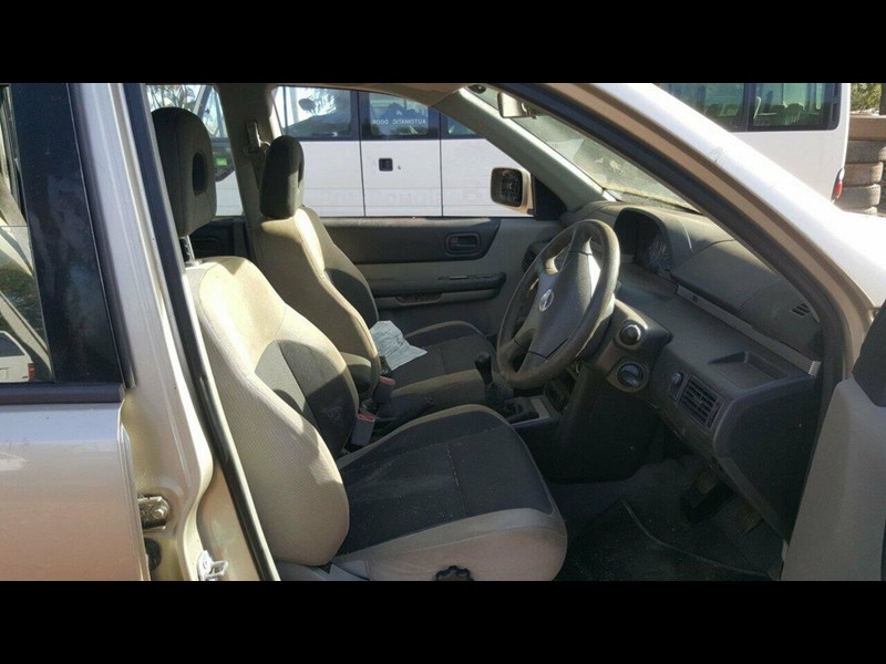 nissan x-trail 989785 007