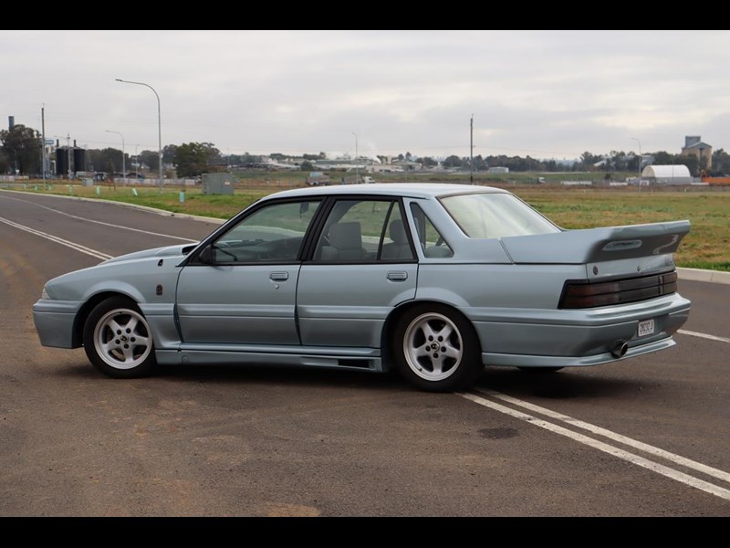 hsv commodore 990315 005