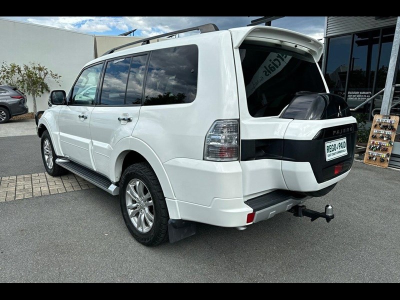 mitsubishi pajero 990968 009