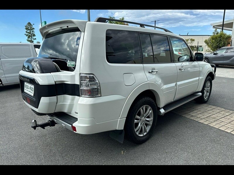 mitsubishi pajero 990968 013