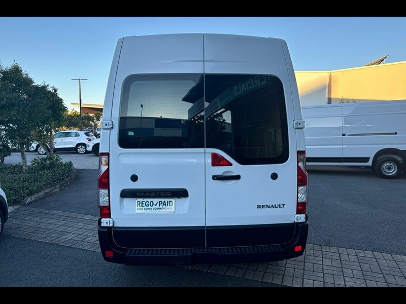 renault master 990976 011