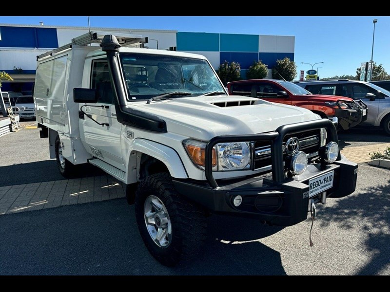 toyota landcruiser 991000 001