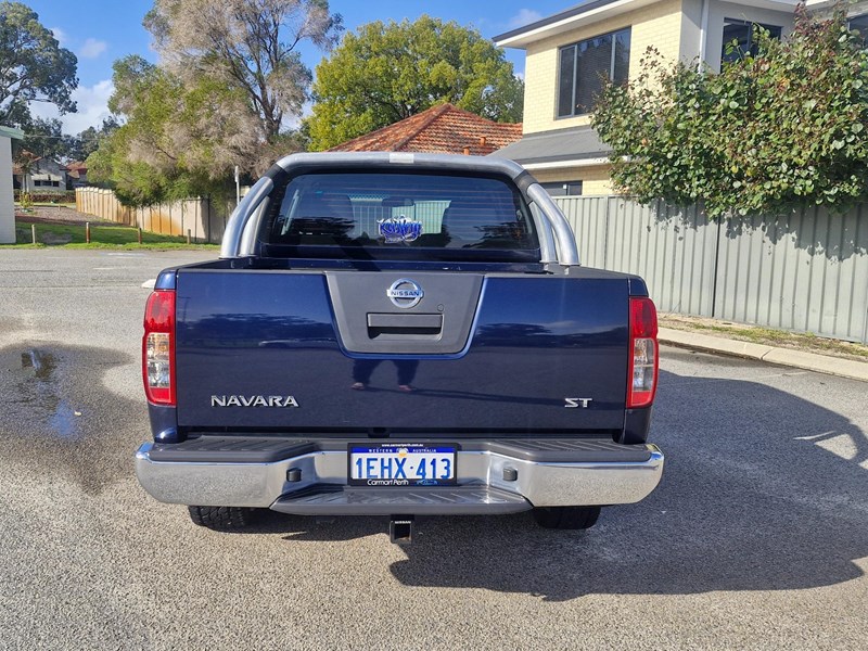 nissan navara 990582 007