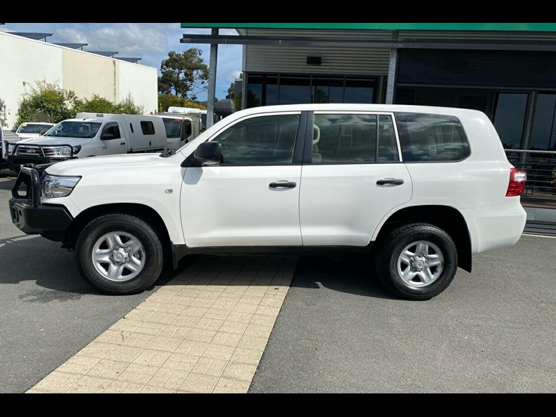 toyota landcruiser 991186 007