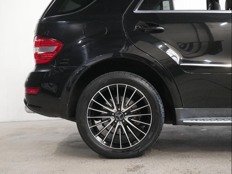 mercedes-benz ml 992056 035