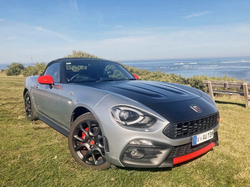 fiat abarth 124 spider 992796 035