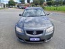 holden commodore 990056 006