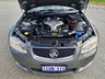 holden commodore 990056 022