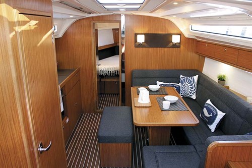 Interior of Bavaria Cruiser 41S