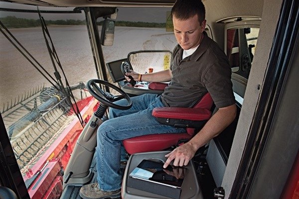 Case IH_30AF9230_combine _interior