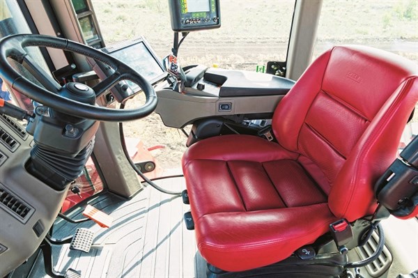 6808_Case IH Steiger Rowtrac 450 Seats
