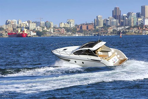 Azimut Atlantis 34 turning