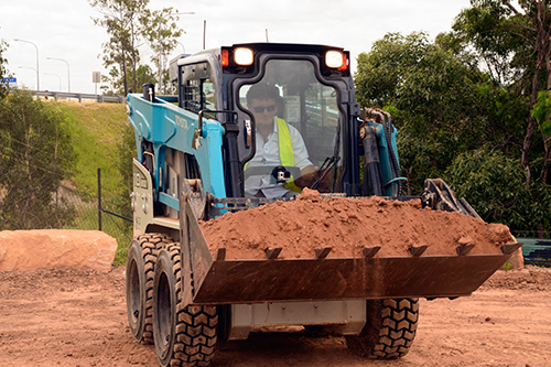 Toyota -Huski -5SDK10-skid -steer -loader -body -3