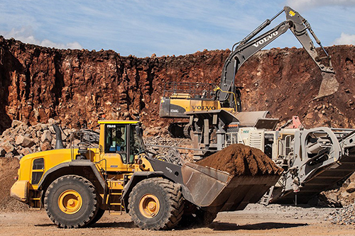 Volvo -earthmovers -Brisbane -West -Wellcamp -airport