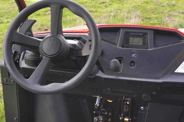 Honda 500 Pioneer UTV-steering Controls