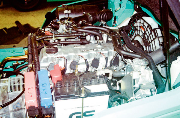 Mitsubishi -Grendia -FG25N,Mitsubishi -FB25CA,-forklift ,-faceoff ,-review ,-ATN3