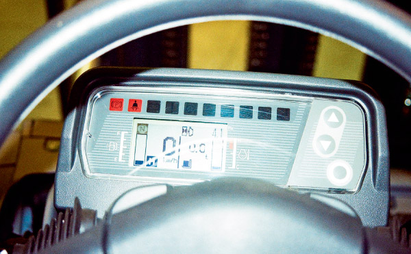 Mitsubishi -Grendia -FG25N,Mitsubishi -FB25CA,-forklift ,-faceoff ,-review ,-ATN5