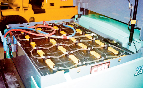 Mitsubishi -Grendia -FG25N,Mitsubishi -FB25CA,-forklift ,-faceoff ,-review ,-ATN6