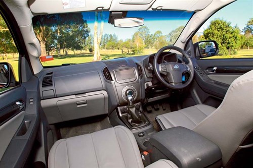 Holden Colorado 7 LTZ front interior