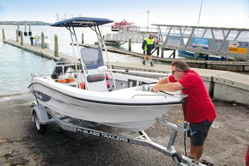 Fi-Glass Ski Angler centre-console