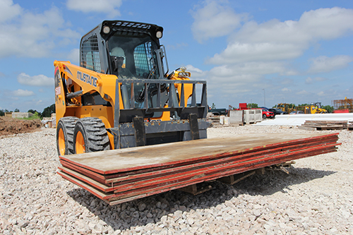 Mustang -1500R-skid -steer -loader -b2