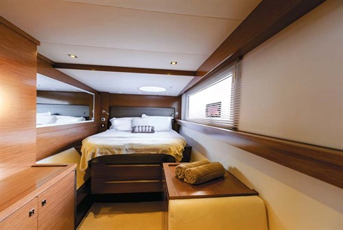 Fountaine Pajot Cumberland 47LR stateroom