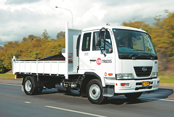 UD-Trucks ,-MK6-auto -tilt ,-tip ,-TT2