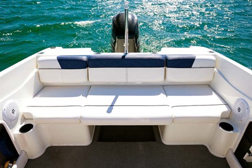 Rear lounge on Bayliner 170 Outboard boat