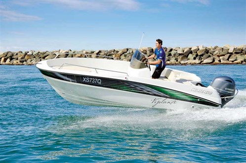 Karnic Smart One 55 Centre Console boat