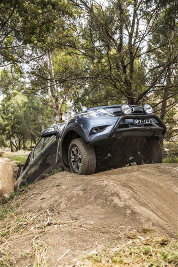 Ute Shoot Out -Mazda BT-50_exterior