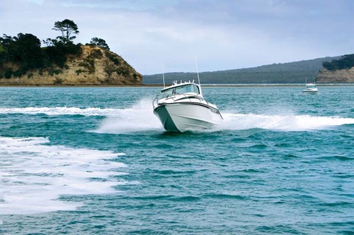 Rayglass Legend 2350 in Hauraki Gulf