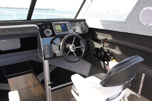 Cabin view on Fish City FC 675HT