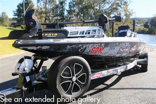 Phoenix 721 ProXP bass boat photo gallery