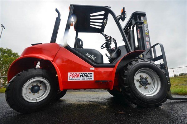 Enforcer Rough Terrain 2.5 Tonne Forklift