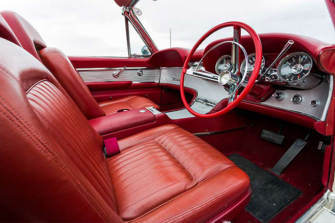 Ford -Thunderbird -interior -658-1
