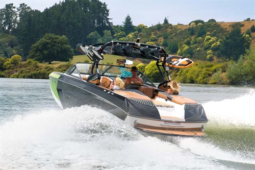 Nautique G23 wakeboat