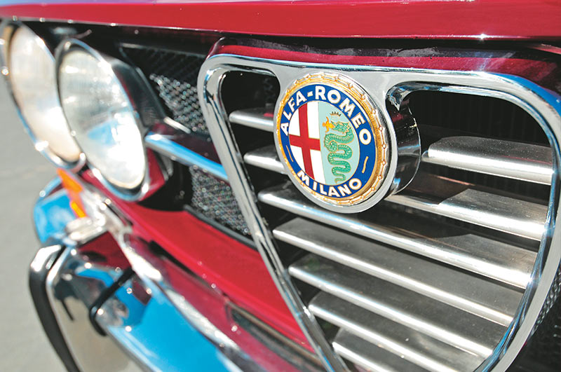 Alfa -Romeo -1750-105-grille