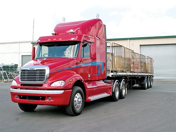Freightliner -Columbia -C112-and -CL120-truck -review --ATN