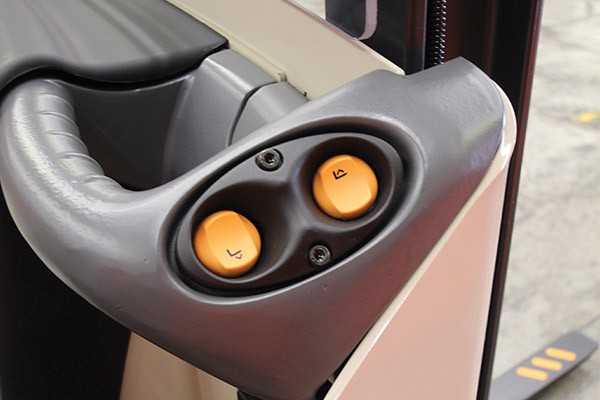 Crown -MPC3000-Forklift -Review ,-ATN5