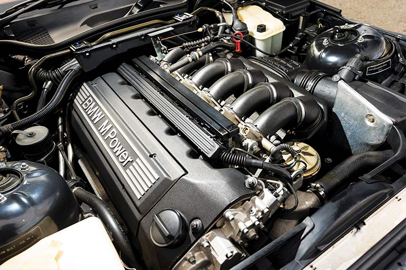 Bmw -z 3-m -coupe -engine