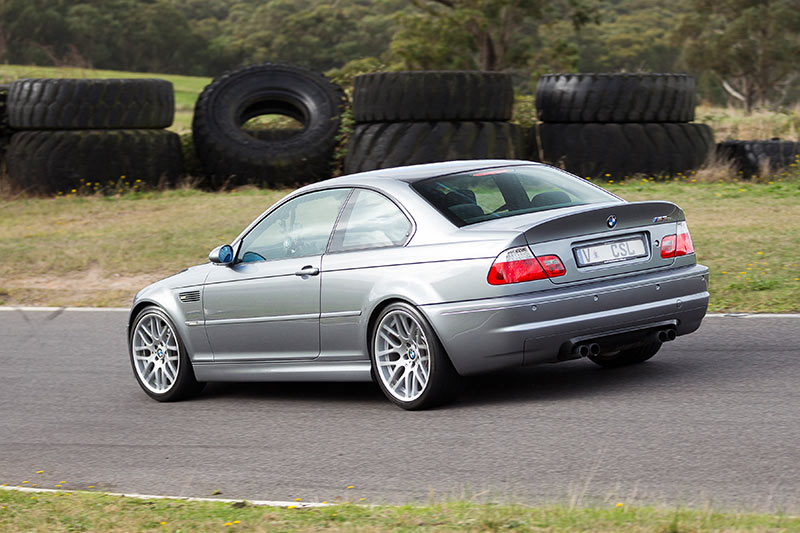 BMW-M3-E46-CSL-ontrack -rear