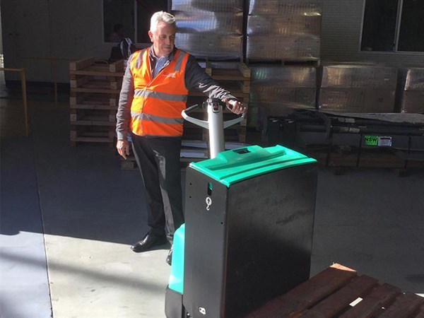 Mitsubishi -Premia ,-Review ,-ATN2