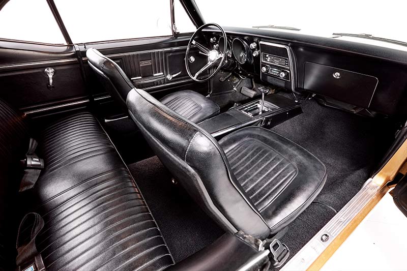 Chevrolet -camaro -interior -front