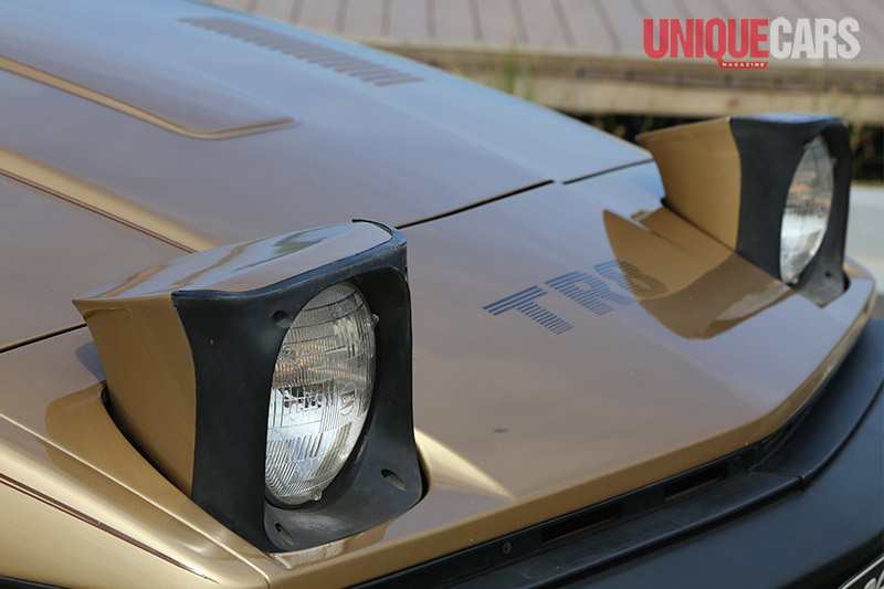 Triumph -tr 8-headlights