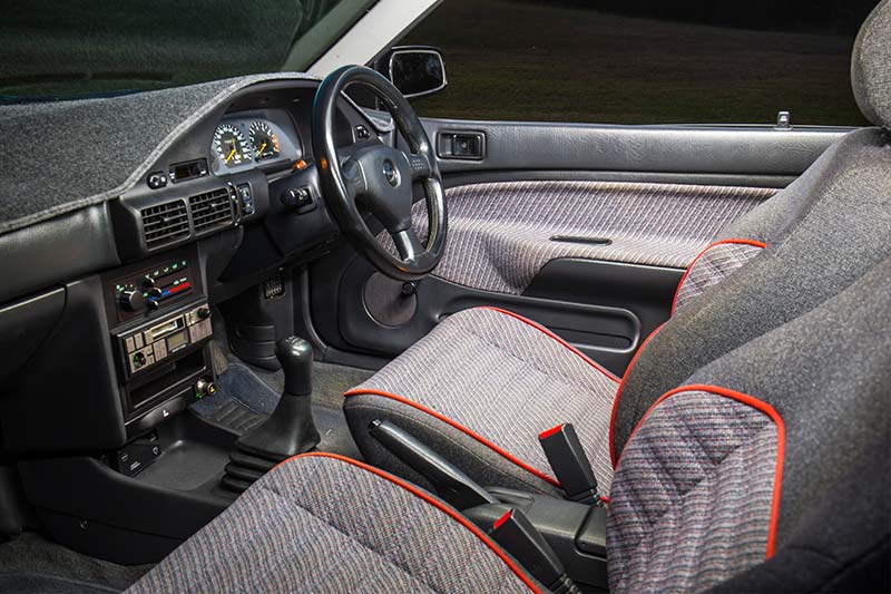 Ford -laser -interior -front
