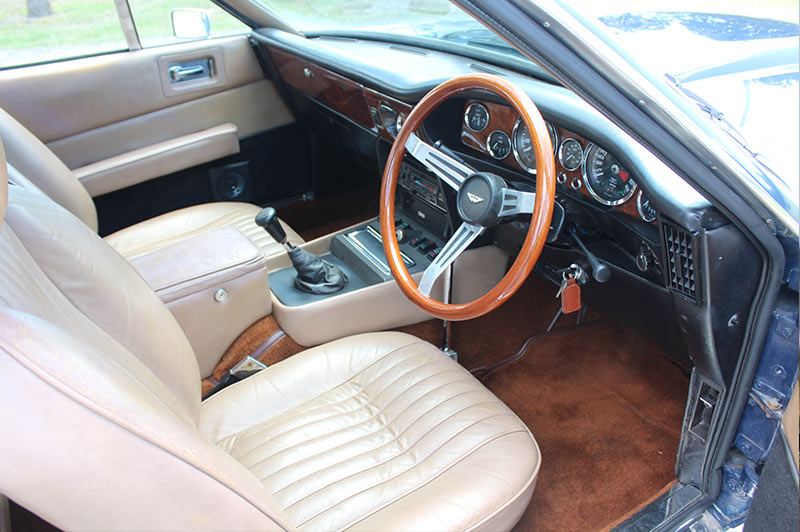 Aston -martin -interior