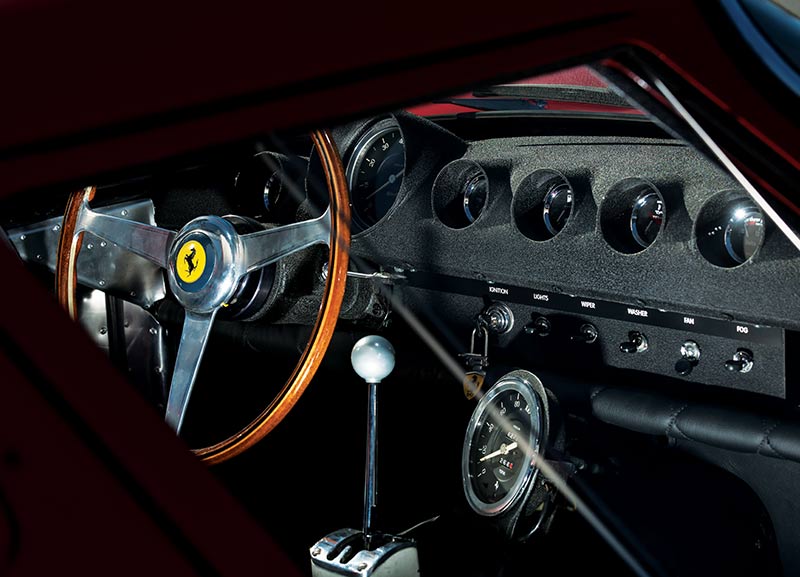 Ferrari -gto -dash